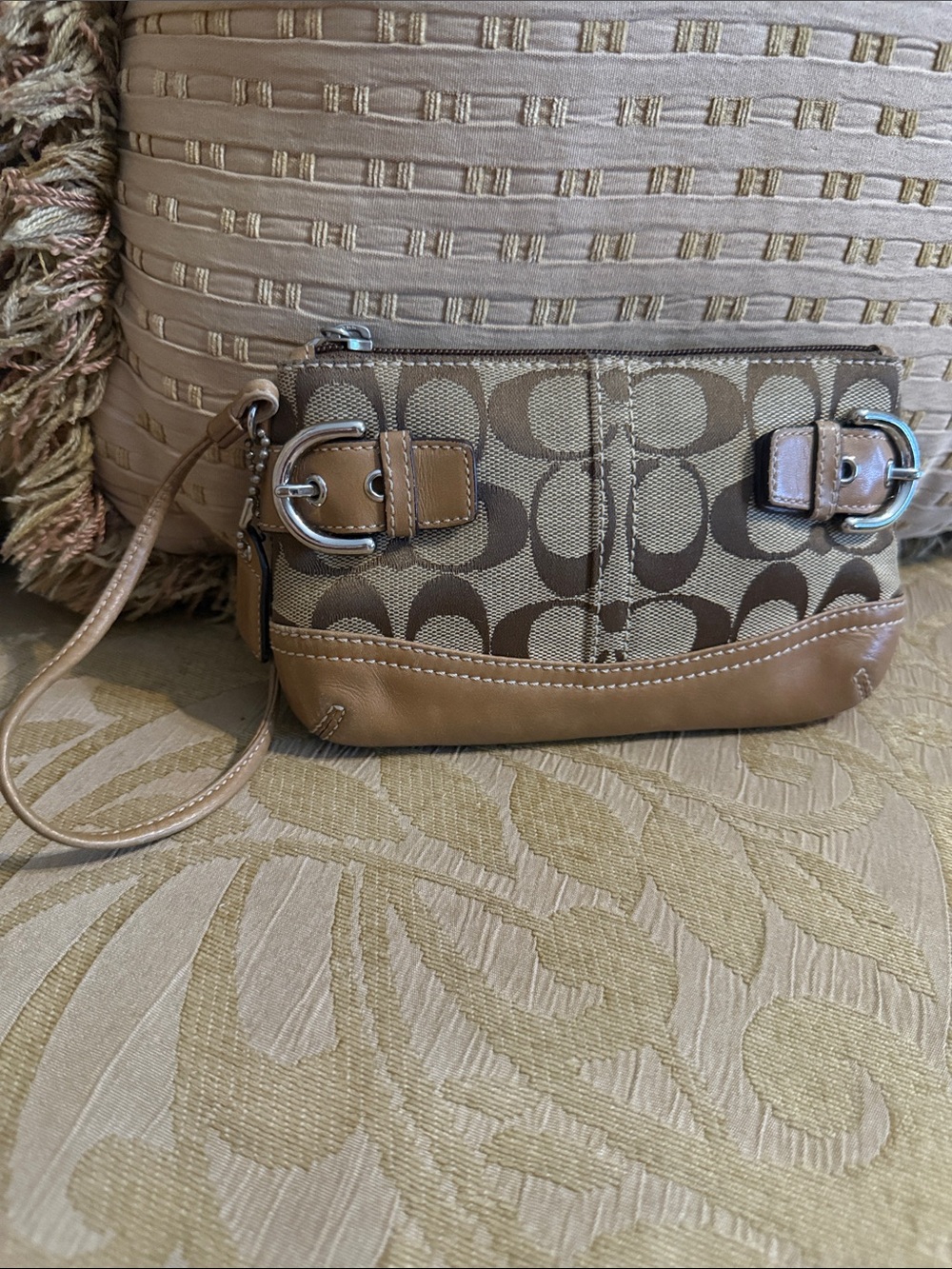 Coach Soho Signature Buckle Wristlet preloved